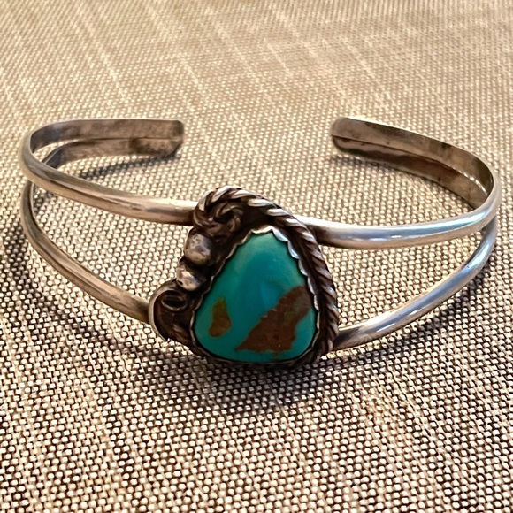 Native American Helen Harrison Turquoise Sterling Cuff Bracelet over 14g - Picture 5 of 11